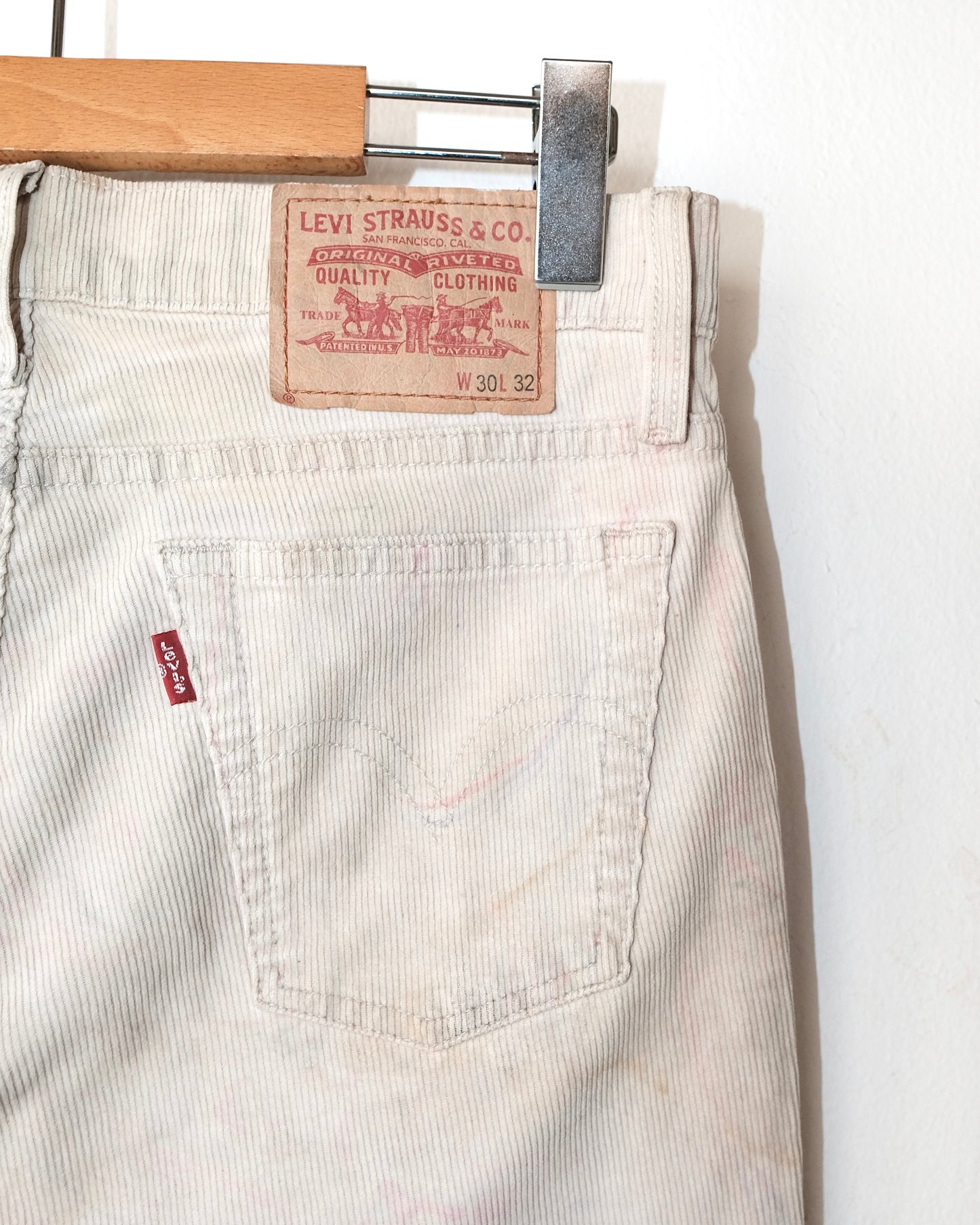 80s LEVI’S CORDUROY BOOT CUT JEANS