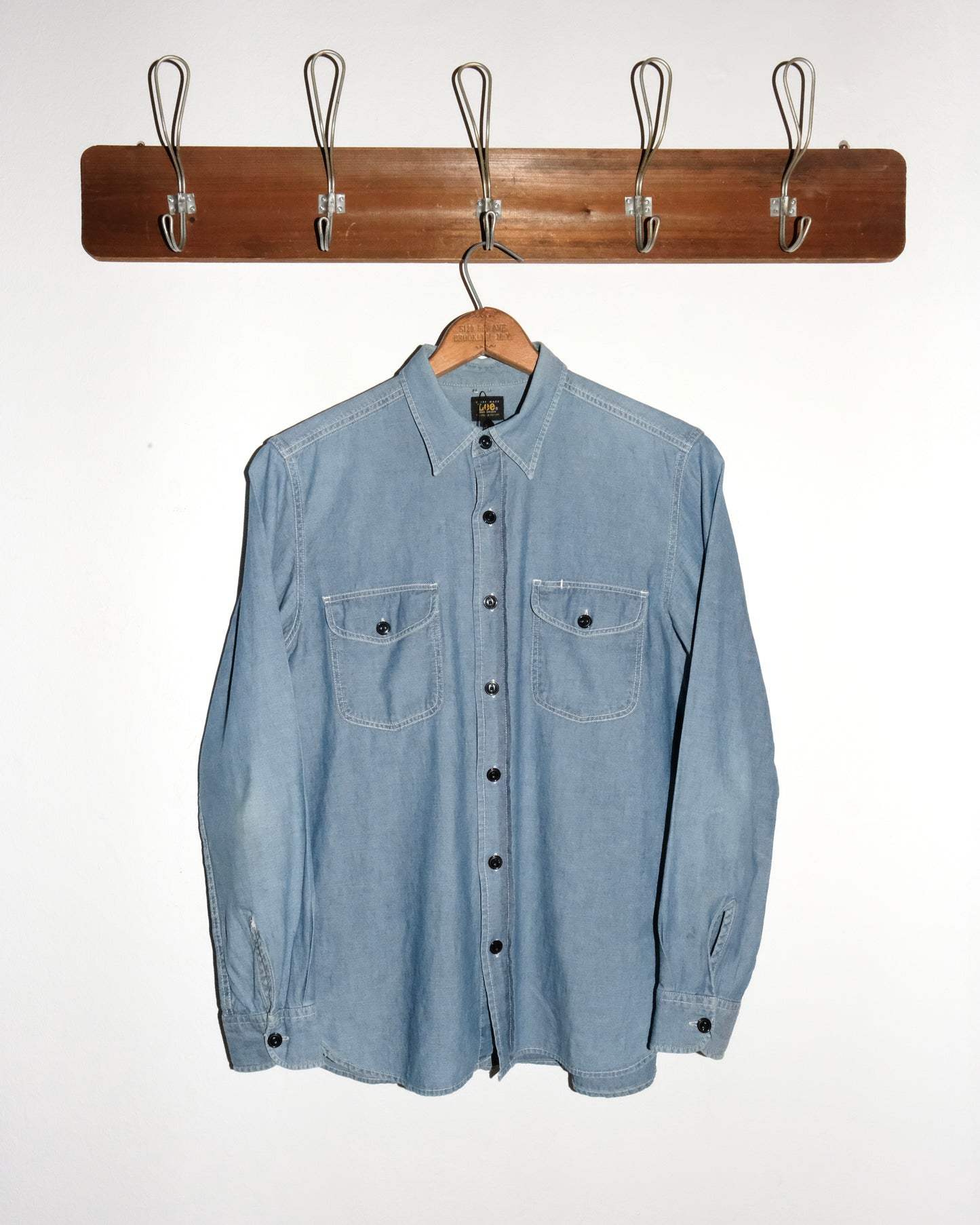 LEE SANFORIZED CHAMBRAY BUTTON UP SHIRT made in japan