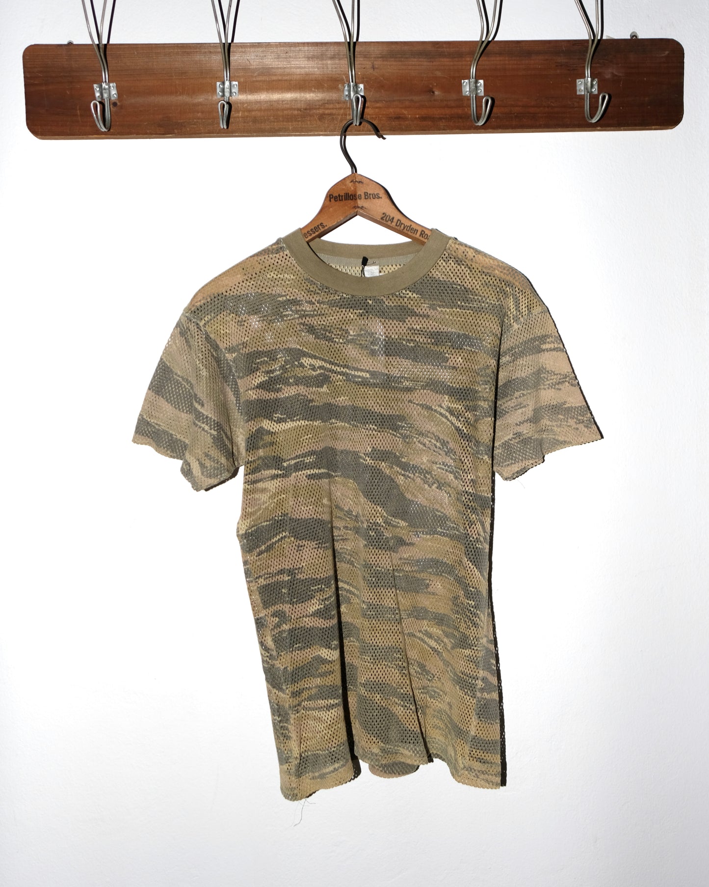 90s CAMOUFLAGE TIGER NET TEE