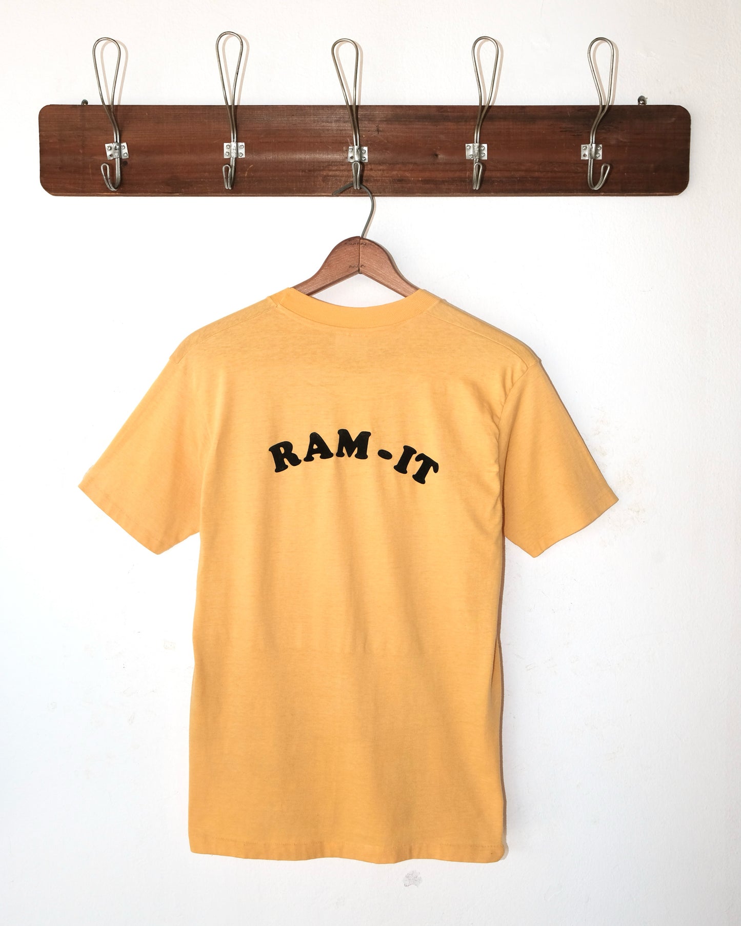 80s HANES FLOCK PRINT RAM - IT TEE
